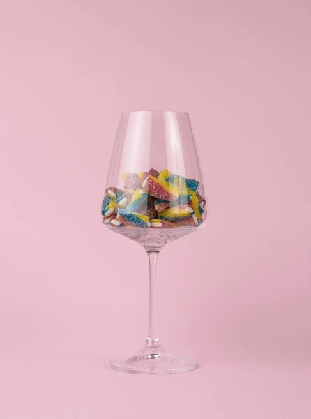 Vaso Grande Vidrio Con Mermelada Azúcar Sobre Fondo Rosa Mínimo — Foto de Stock