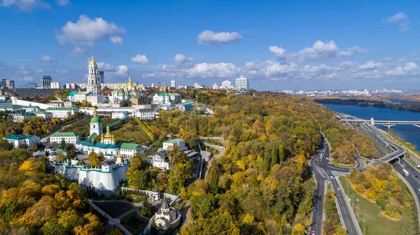 秋季空中景观中的基辅城市景观 — 图库照片