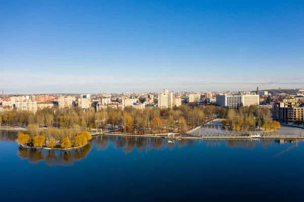 El paisaje de la ciudad de Ternopol vista panorámica aérea — Foto de Stock