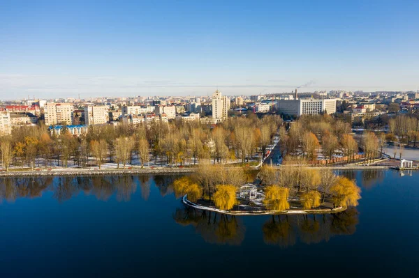 The Island of love in Ternopol city air view — Stock fotografie