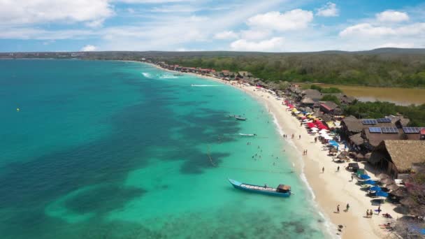 Beautiful White Sand Beach Turquoise Ocean Blue Amazing Clouds Sky — 图库视频影像