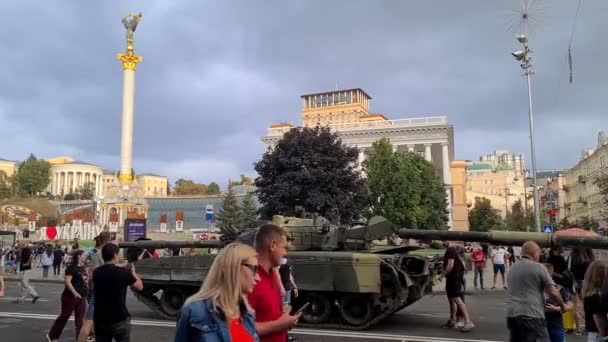 Ukraine Kyiv August 2022 Exhibition Russian Military Equipment Destroyed Armed — 图库视频影像
