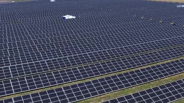 Painel Solar Farm Vista Aérea Imagens Fullhd Alta Qualidade — Vídeo de Stock