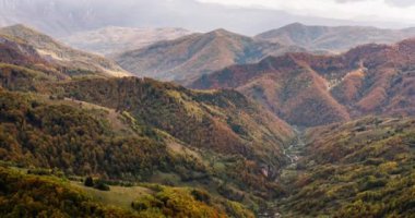Carpathian Muntains Vadisi Sonbaharı