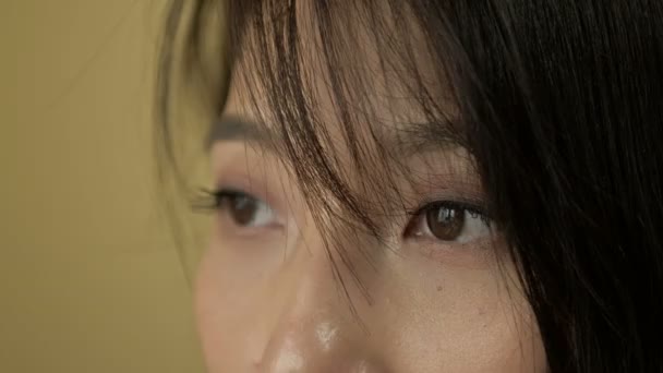 Upper Part Face Young Korean Woman Thoughtful Look Wind Blows — Stock Video