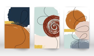 Soyut gizleme şablonu. Geometrik şekil ve çizgiler kümesi. Suluboya desenli broşür tasarımı. Minimalist el boyaması şekiller ve altın parçacıkları.