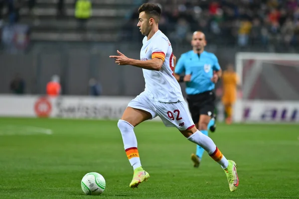 ZAPORIZHZHIA, UKRAINE - 28 Eylül 2021: Stephan El Shaarawy. UEFA Konferans Ligi FC Zorya Luhansk ile AC Romanları arasındaki karşılaşma