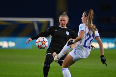 KHARKIV, UKRAINE - 6 Ekim 2021: FC Kharkiv - FC Real Madrid arasındaki UEFA Kadınlar Şampiyonlar Ligi maçı