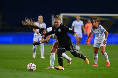 KHARKIV, UKRAINE - 6 Ekim 2021: FC Kharkiv - FC Real Madrid arasındaki UEFA Kadınlar Şampiyonlar Ligi maçı