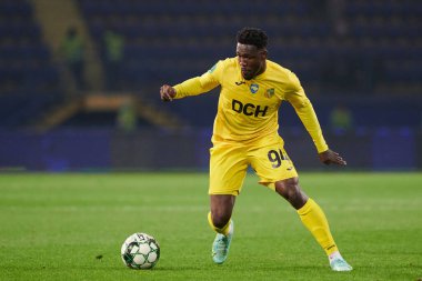 KHARKIV, UKRAINE - 1 Ekim 2021 Brayan Riascos. Ukraynalı PFL Metalist, Kremin 'e karşı.