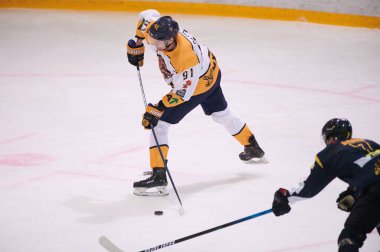 KHARKIV, UKRAINE - 10 Ekim 2021: Ukrayna hokey ligi Bilii Barları Rulav Odd