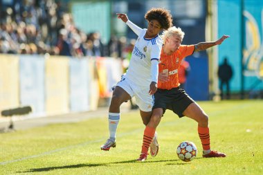 KYIV, UKRAINE - 19 Ekim 2021: UEFA Şampiyonlar Ligi U19 maçı FC Shakhtar Donetsk - FC Real Madrid