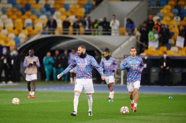 KYIV, UKRAINE - 19 Ekim 2021: Karim Benzema (yardımcı kaptan). UEFA Şampiyonlar Ligi karşılaşması FC Shakhtar Donetsk - FC Real Madrid