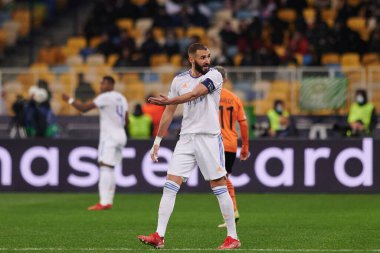 KYIV, UKRAINE - 19 Ekim 2021: Karim Benzema (yardımcı kaptan). UEFA Şampiyonlar Ligi karşılaşması FC Shakhtar Donetsk - FC Real Madrid