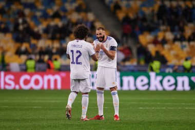 KYIV, UKRAINE - 19 Ekim 2021: Karim Benzema (yardımcı kaptan). UEFA Şampiyonlar Ligi karşılaşması FC Shakhtar Donetsk - FC Real Madrid