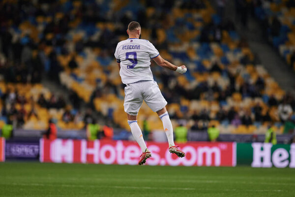 КИЕВ, УКРАИНА - 19 ОКТЯБРЯ 2021: Карим Бензема (вице-капитан). Матч Лиги чемпионов УЕФА между "Шахтером" и "Реалом"