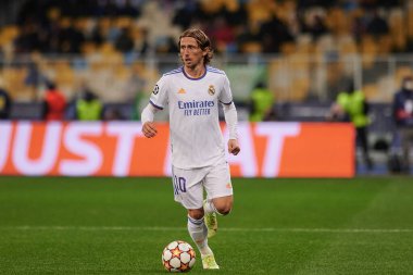 KYIV, UKRAINE - 19 Ekim 2021: Luka Modriç. UEFA Şampiyonlar Ligi karşılaşması FC Shakhtar Donetsk - FC Real Madrid