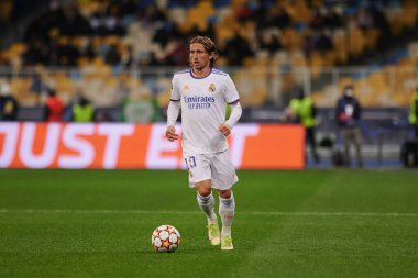 KYIV, UKRAINE - 19 Ekim 2021: Luka Modriç. UEFA Şampiyonlar Ligi karşılaşması FC Shakhtar Donetsk - FC Real Madrid