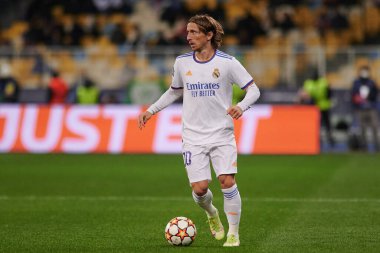 KYIV, UKRAINE - 19 Ekim 2021: Luka Modriç. UEFA Şampiyonlar Ligi karşılaşması FC Shakhtar Donetsk - FC Real Madrid