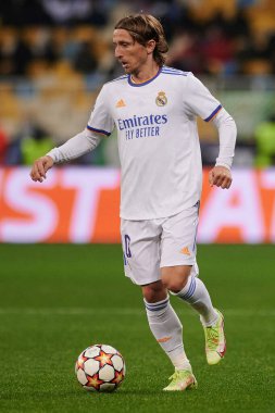 KYIV, UKRAINE - 19 Ekim 2021: Luka Modriç. UEFA Şampiyonlar Ligi karşılaşması FC Shakhtar Donetsk - FC Real Madrid