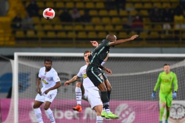 POLTAVA, UKRAINE - 23 Ekim 2021 Ukrayna Premiere Ligi FC Vorskla Poltava FC Shakhtar Donetsk 'e karşı