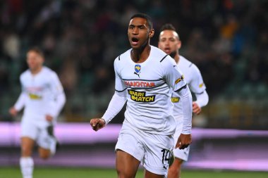 POLTAVA, UKRAINE - 23 Ekim 2021: Tete. Ukrayna Premiere Ligi FC Vorskla Poltava FC Shakhtar Donetsk 'e karşı