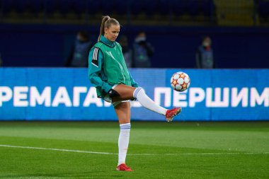 KHARKIV, UKRAINE - 6 Ekim 2021 Caroline Moller. UEFA Kadınlar Ligi karşılaşması FC Kharkiv ile FC Real Madrid arasındaki