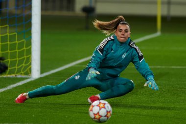 KHARKIV, UKRAINE - 6 Ekim 2021: UEFA Kadınlar Ligi karşılaşması FC Kharkiv ile FC Real Madrid arasındaki