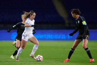 KHARKIV, UKRAINE - 6 Ekim 2021 Athenea del Castillo. FC Kharkiv ile FC Real Madrid arasındaki UEFA Kadınlar Şampiyonlar Ligi karşılaşması