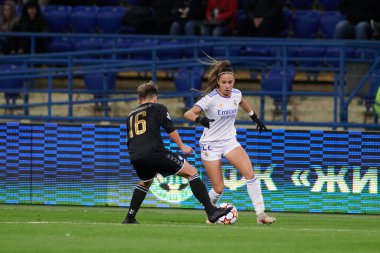 KHARKIV, UKRAINE - 6 Ekim 2021 Athenea del Castillo. FC Kharkiv ile FC Real Madrid arasındaki UEFA Kadınlar Şampiyonlar Ligi karşılaşması