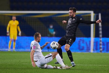 KHARKIV, UKRAINE - 31 Ekim 2021: Ukrayna Premiere Ligi FC Metalist-1925 Kharkiv - FC Zorya Luhansk maçı