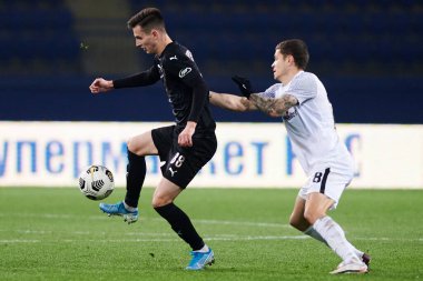 KHARKIV, UKRAINE - 31 Ekim 2021: Ukrayna Premiere Ligi FC Metalist-1925 Kharkiv - FC Zorya Luhansk maçı