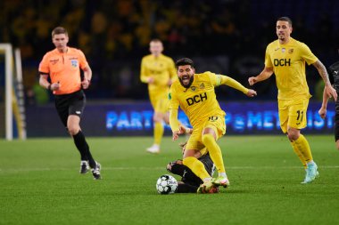 KHARKIV, UKRAINE - 1 Kasım 2021: Ukrayna PFL FC Metal Alianlara karşı futbol maçı