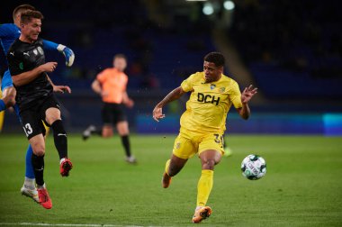 KHARKIV, UKRAINE - 1 Kasım 2021: Ukrayna PFL FC Metal Alianlara karşı futbol maçı
