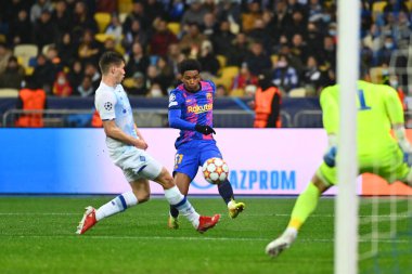 KYIV, UKRAINE - 2 Kasım 2021: UEFA Şampiyonlar Ligi FC Dinamo Kyiv - FC Barcelona