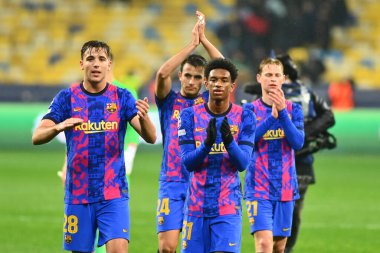 KYIV, UKRAINE - 2 Kasım 2021: UEFA Şampiyonlar Ligi FC Dinamo Kyiv - FC Barcelona