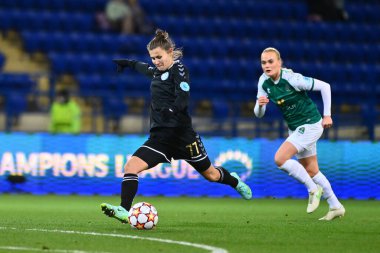 KHARKIV, UKRAINE - 9 Kasım 2021 Olha Ovdiychuk. Bayanlar Şampiyonlar Ligi WFC Kharkiv WFC Breidablik 'e karşı 