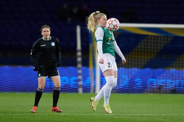 KHARKIV, UKRAINE - 9, 2021: Selma Sol Magnusdottir Bayanlar Şampiyonlar Ligi WFC Kharkiv-WFC Breidablik maçı sırasında 