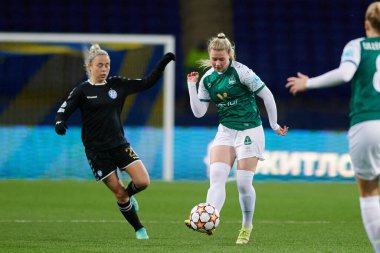 KHARKIV, UKRAINE - 9, 2021: Selma Sol Magnusdottir Bayanlar Şampiyonlar Ligi WFC Kharkiv-WFC Breidablik maçı sırasında 