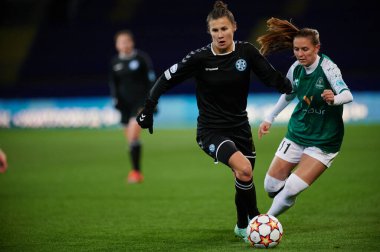 KHARKIV, UKRAINE - 9 Kasım 2021: Bayanlar Şampiyonlar Ligi WFC Kharkiv-WFC Breidablik maçı sırasında Olha Ovdiychuk 