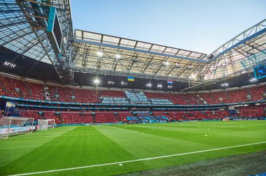 AMSTERDAM, NETHERLANDS - 13 Haziran 2021: Johan Cruijff EURO 2020 Amsterdam Arena. Ukrayna, Hollanda 'ya karşı.