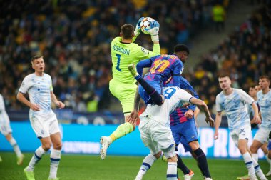 KYIV, UKRAINE - 2 Kasım 2021: UEFA Şampiyonlar Ligi FC Dinamo Kyiv - FC Barcelona