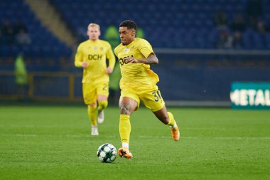 KHARKIV, UKRAINE - 13 Kasım 2021: Kadeem Harris. Ukraynalı PFL Metalist-Prykarpattya futbol karşılaşması