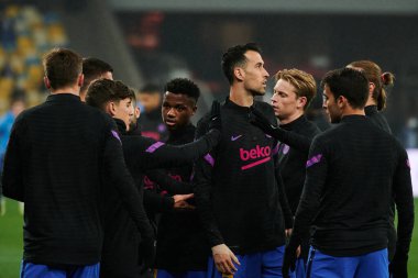 KYIV, UKRAINE - NOVEMBER 2, 2021: Sergio Busquets (kaptan) (5). UEFA Şampiyonlar Ligi FC Dinamo Kyiv, FC Barcelona 'ya karşı.