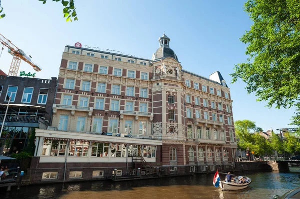 Амстердам Нидерланды Июня 2021 Красивые Виды Улицы Старинные Здания Людей — стоковое фото