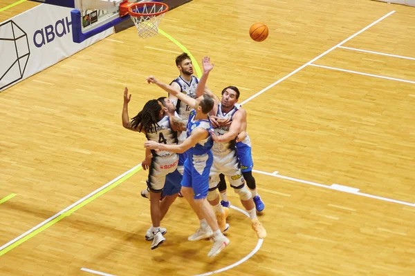 Kharkiv Ukraine 2021年12月1日 超级联赛Pari Match Sokoly对Mbc Mykolaiv的篮球赛 — 图库照片