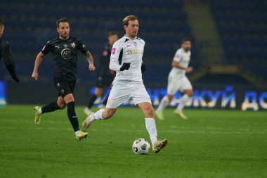 KHARKIV, UKRAINE - 4 Aralık 2021: Ukrayna Premiere Ligi Metalist-1925 Kharkiv-FC Kolos Kovalivka futbol karşılaşması