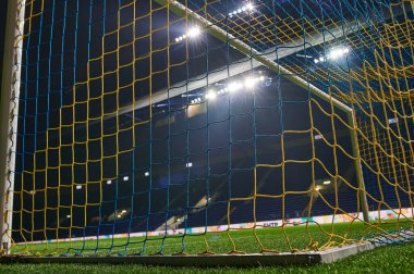 KHARKIV, UKRAINE - 4 Aralık 2021 Metalist Stadyum. Ukrayna Premiere Ligi FC Metalist-1925 Kharkiv FC Kolos Kovalivka 'ya karşı 