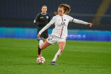 KHARKIV, UKRAINE - 8 Aralık 2021: UEFA Kadınlar Şampiyonlar Ligi Zhilstroi-1 - PSG. 