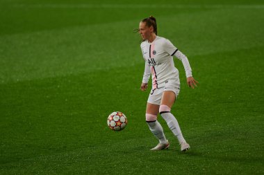 KHARKIV, UKRAINE 8 Aralık 2021 Jade Le Guilly. UEFA Kadınlar Ligi 'nin futbol maçı Zhilstroi-1 PSG' ye karşı.. 